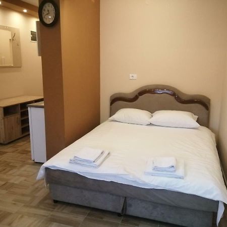 Airport Rest Apartments Belgrad Dış mekan fotoğraf